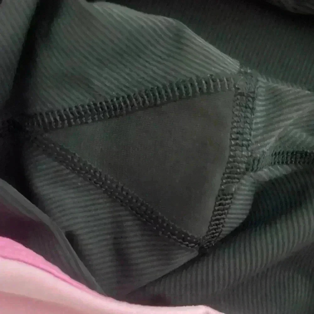 Lululemon Run: Inspire Crop II *ALLUX
Wee Stripe Black Vintage Pink Pow Pink Lt - Picture 16 of 16